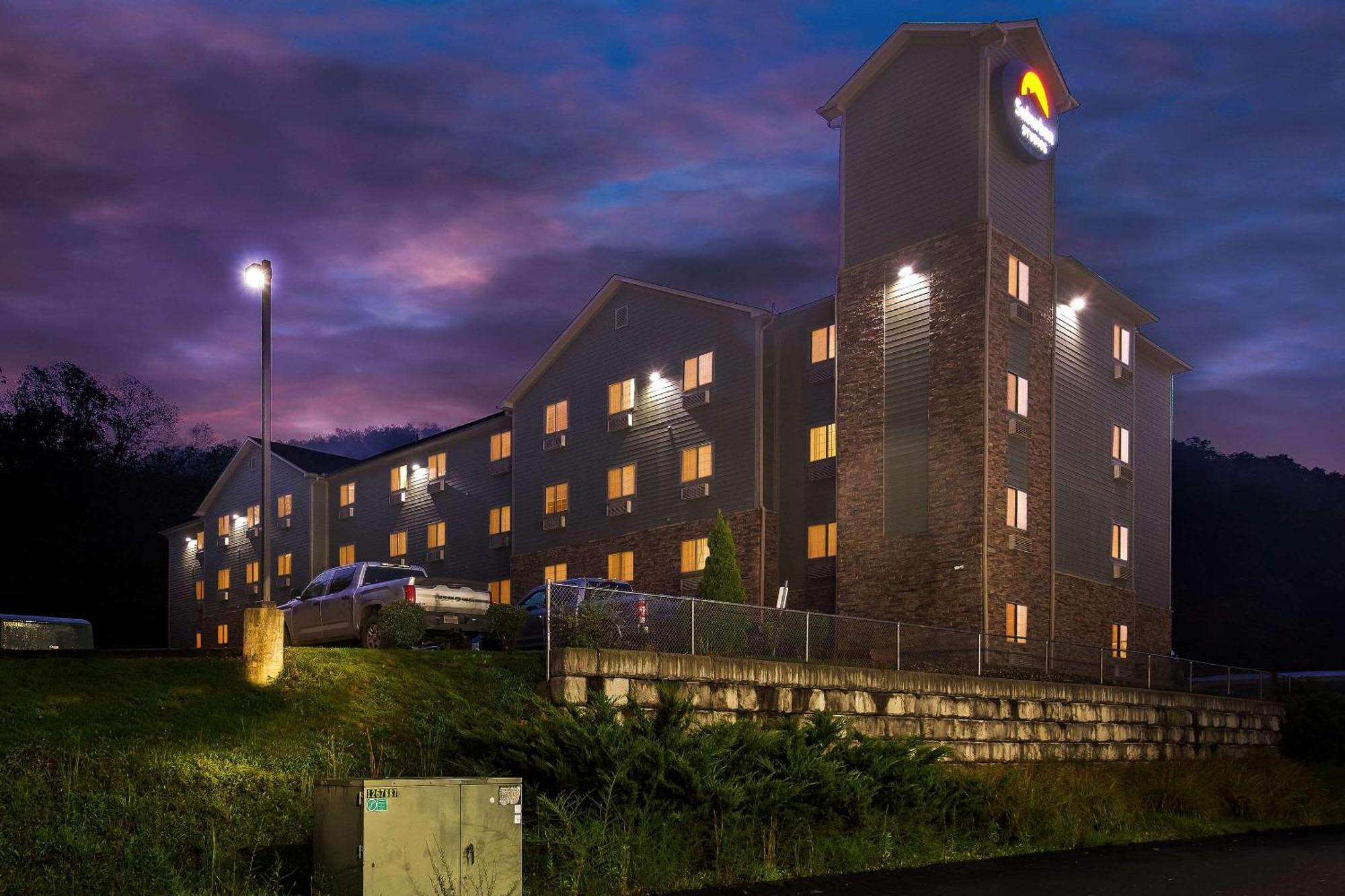 Suburban Studios Morgantown Dış mekan fotoğraf