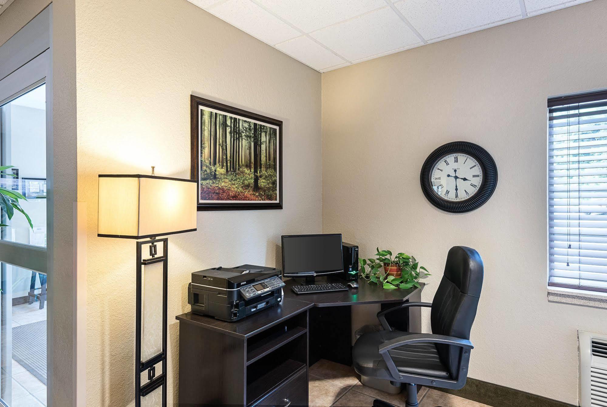 Suburban Studios Morgantown Dış mekan fotoğraf